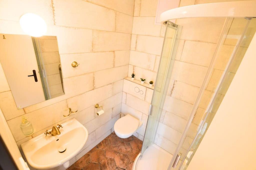 Chata Lestinka Svetla nad Sazavou Luaran gambar
